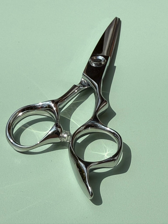 Leaf The Foundation Scissor