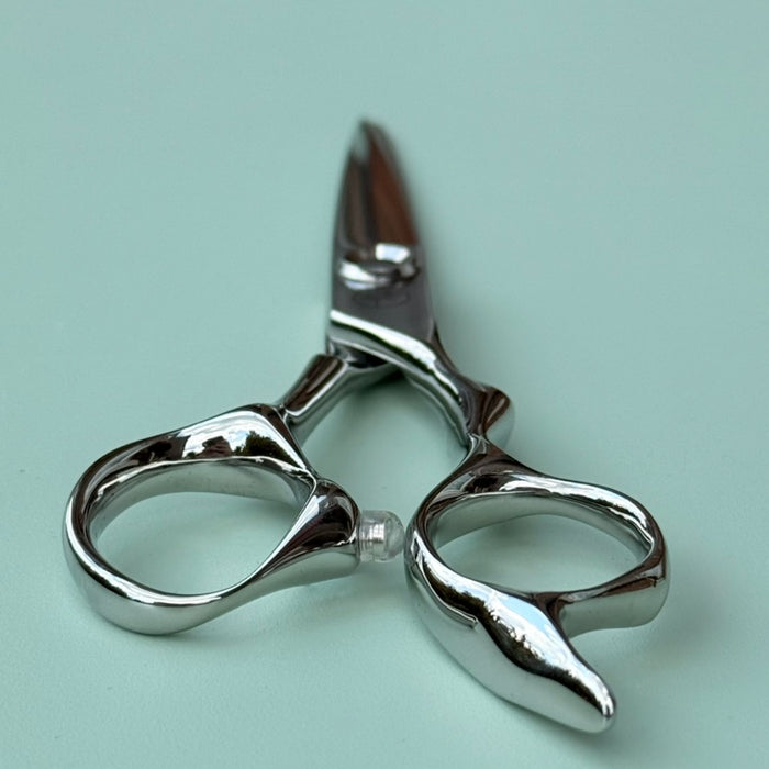 Leaf The Foundation Scissor