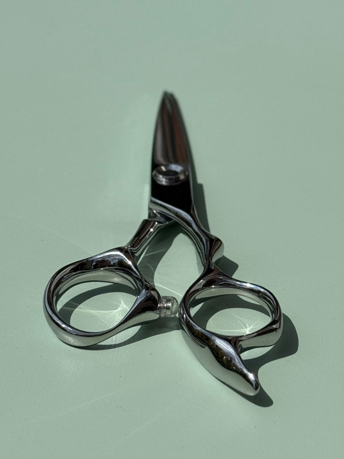 Leaf The Foundation Scissor