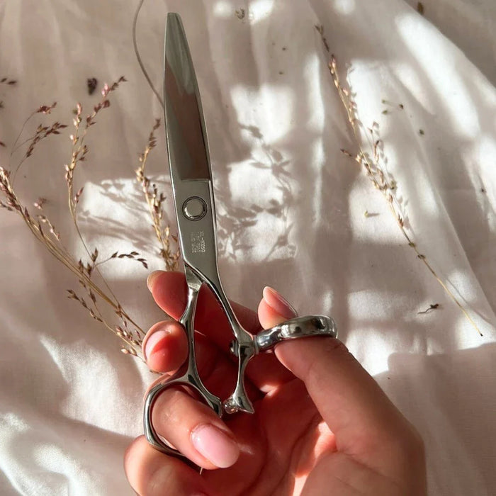 Leaf The Swivel Scissor