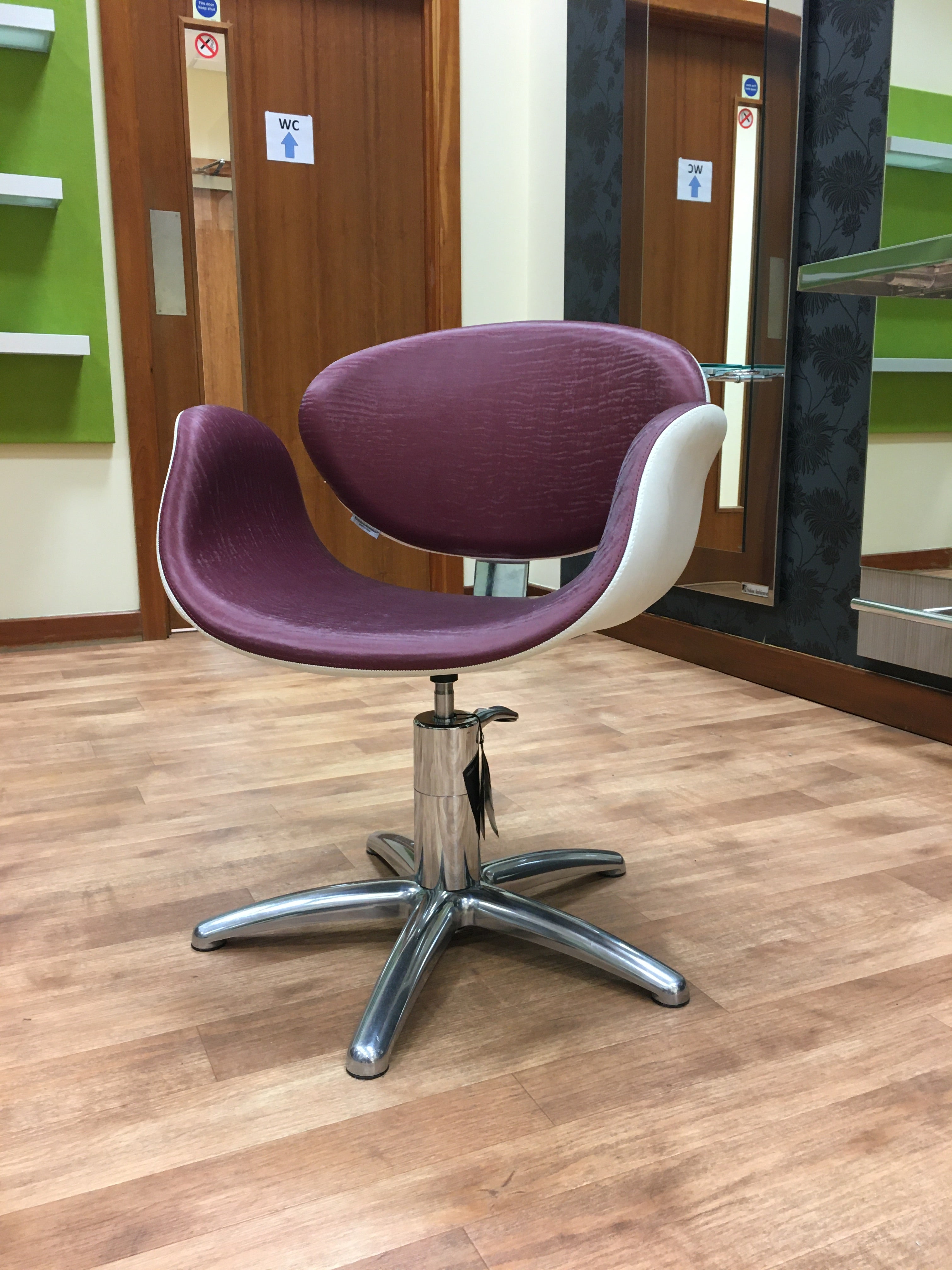 Salon Ambience Amber Styling Chair CLEARANCE Salon Supplies