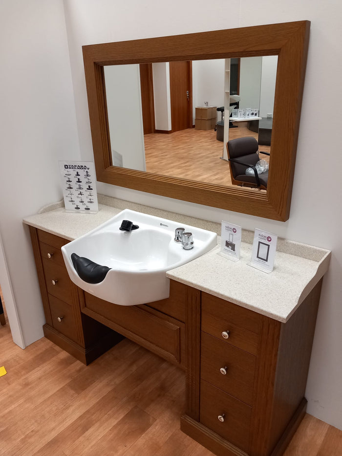 Takara Belmont Traditional Collection Aubrey Barbers Unit Ex-Display