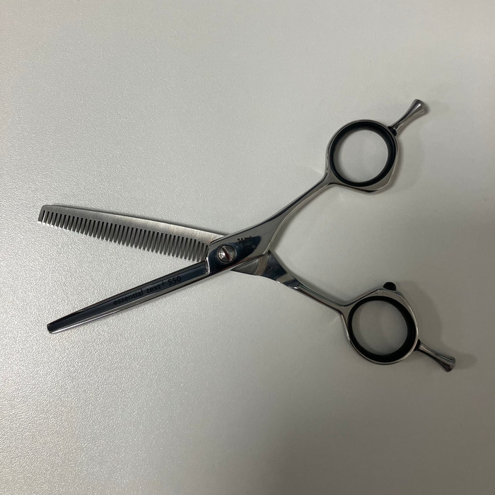 It&ly TRI Essential Plus Texturizer 5.5" - Ex-Display Scissors