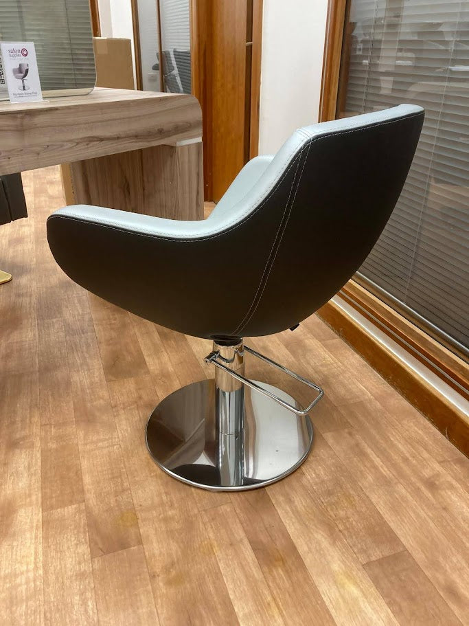 Karisma Big Apple Styling Chair Ex-Display