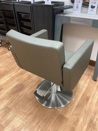 Kiela Big Brother Styling Chair Ex-Display